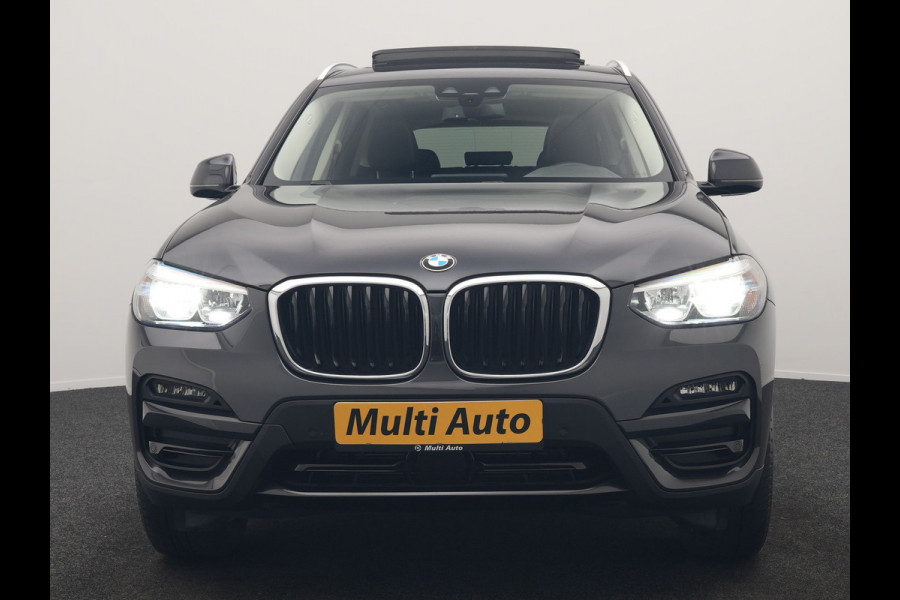 BMW X3 xDrive30e Advantage PHEV 293pk Dealer O.H. | Panodak | Adaptive Cruise | Camera | Harman / Kardon | Sportstoelen Verwarmd | Sfeerverlichting | Blis | Apple Carplay | Navigatie | DAB | Plug In Hybrid |