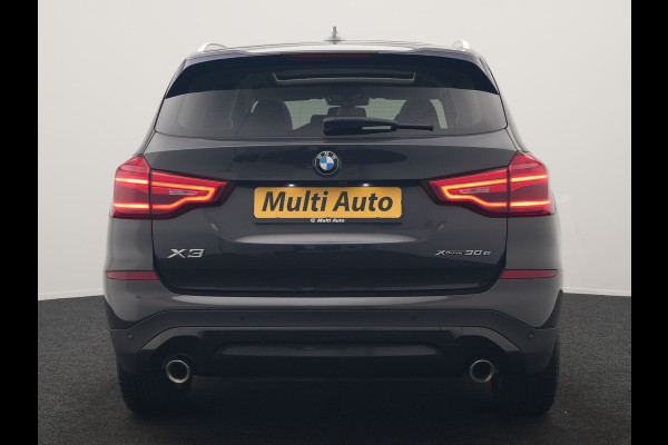 BMW X3 xDrive30e Advantage PHEV 293pk Dealer O.H. | Panodak | Adaptive Cruise | Camera | Harman / Kardon | Sportstoelen Verwarmd | Sfeerverlichting | Blis | Apple Carplay | Navigatie | DAB | Plug In Hybrid |
