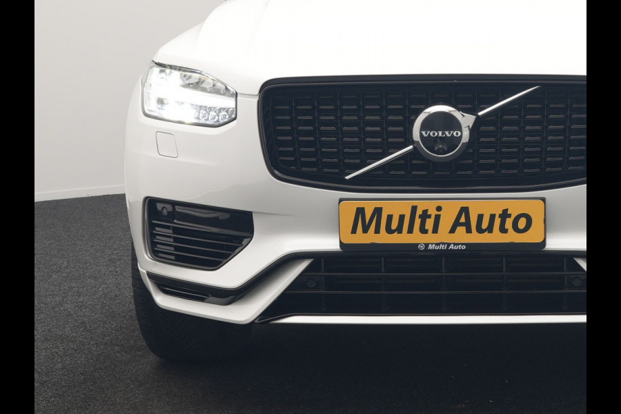 Volvo XC90 T8 AWD Plus Dark 7 Persoons LONG RANGE PHEV 455pk Dealer O.H. | Trekhaak Af Fabriek | Luchtvering | Panodak | Adaptive Cruise | 360 Camera | Harman / Kardon | Lederen Sportstoelen Memory & Ventilatie | Stuur Verwarmd | Keyless | Blis | 20"L.M | Plug In Hybrid |