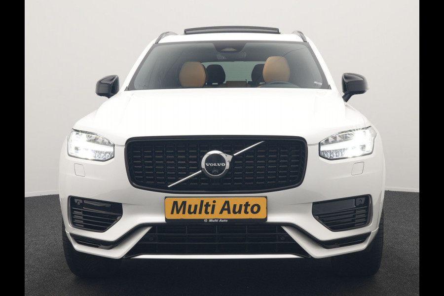 Volvo XC90 T8 AWD Plus Dark 7 Persoons LONG RANGE PHEV 455pk Dealer O.H. | Trekhaak Af Fabriek | Luchtvering | Panodak | Adaptive Cruise | 360 Camera | Harman / Kardon | Lederen Sportstoelen Memory & Ventilatie | Stuur Verwarmd | Keyless | Blis | 20"L.M | Plug In Hybrid |