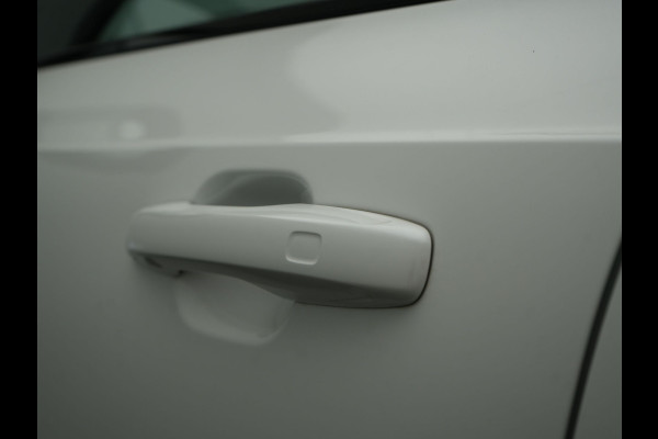 Volvo XC90 T8 AWD Plus Dark 7 Persoons LONG RANGE PHEV 455pk Dealer O.H. | Trekhaak Af Fabriek | Luchtvering | Panodak | Adaptive Cruise | 360 Camera | Harman / Kardon | Lederen Sportstoelen Memory & Ventilatie | Stuur Verwarmd | Keyless | Blis | 20"L.M | Plug In Hybrid |