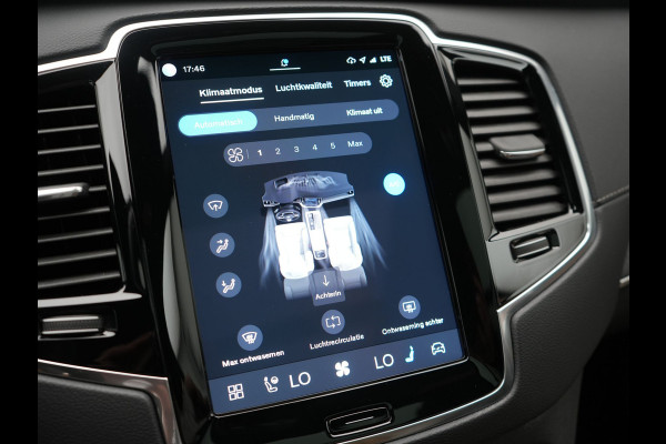 Volvo XC90 T8 AWD Plus Dark 7 Persoons LONG RANGE PHEV 455pk Dealer O.H. | Trekhaak Af Fabriek | Luchtvering | Panodak | Adaptive Cruise | 360 Camera | Harman / Kardon | Lederen Sportstoelen Memory & Ventilatie | Stuur Verwarmd | Keyless | Blis | 20"L.M | Plug In Hybrid |