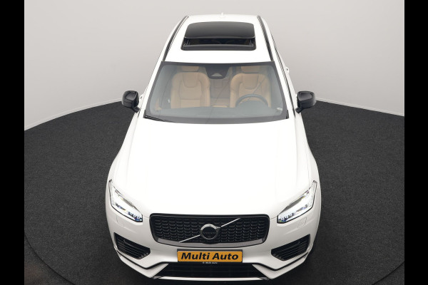 Volvo XC90 T8 AWD Plus Dark 7 Persoons LONG RANGE PHEV 455pk Dealer O.H. | Trekhaak Af Fabriek | Luchtvering | Panodak | Adaptive Cruise | 360 Camera | Harman / Kardon | Lederen Sportstoelen Memory & Ventilatie | Stuur Verwarmd | Keyless | Blis | 20"L.M | Plug In Hybrid |