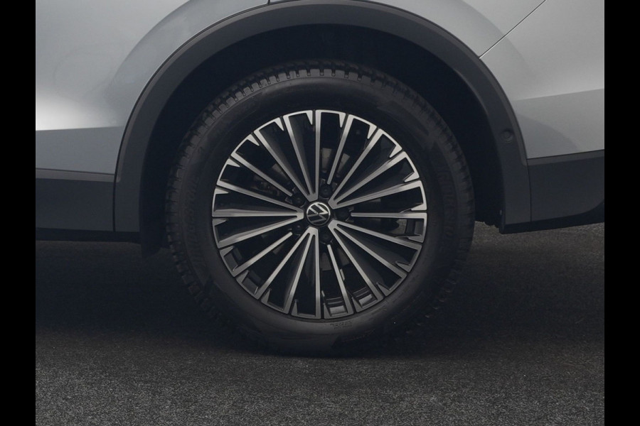 Volkswagen Tiguan 1.5 eHybrid Life PHEV 204pk | Trekhaak Af Fabriek | Adaptive Cruise | Camera | Sportstoelen Verwarmd | BLIS | Sfeerverlichting | Stuurverwarming | Apple Carplay | IQ Drive | Navigatie | Virtual | DAB | 18"L.M | Plug In Hybrid |