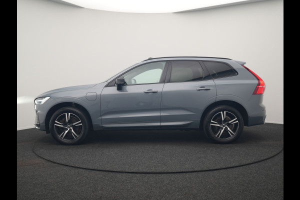 Volvo XC60 T6 AWD R-Design LONG RANGE PHEV 350pk Dealer O.H. | Panodak | Camera | Sportstoelen Memory & Verwarmd | Stuur Verwarmd | Google Assistent | Keyless | Cruise Control | Apple Carplay | DAB | Plug In Hybrid |