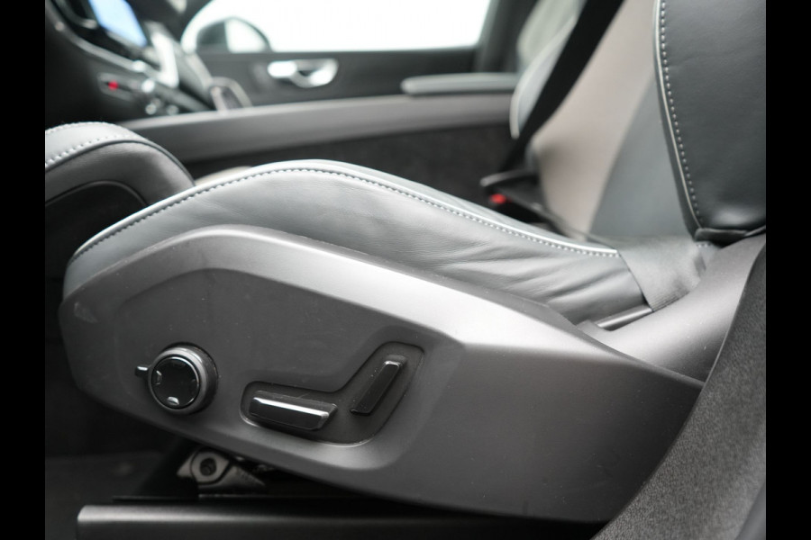 Volvo XC60 T6 AWD R-Design LONG RANGE PHEV 350pk Dealer O.H. | Panodak | Camera | Sportstoelen Memory & Verwarmd | Stuur Verwarmd | Google Assistent | Keyless | Cruise Control | Apple Carplay | DAB | Plug In Hybrid |