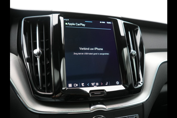 Volvo XC60 T6 AWD R-Design LONG RANGE PHEV 350pk Dealer O.H. | Panodak | Camera | Sportstoelen Memory & Verwarmd | Stuur Verwarmd | Google Assistent | Keyless | Cruise Control | Apple Carplay | DAB | Plug In Hybrid |