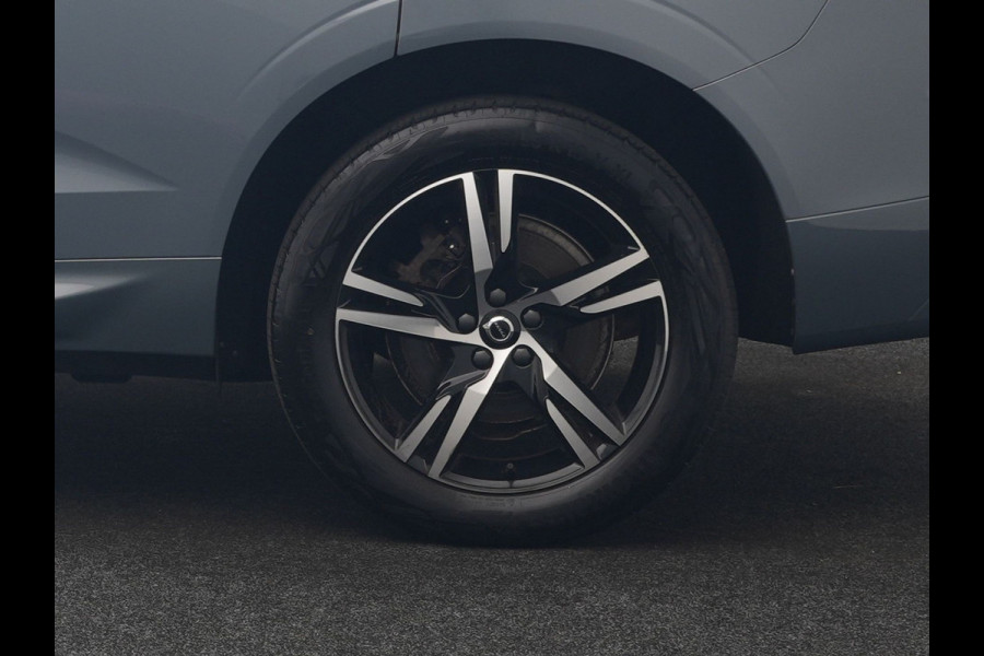 Volvo XC60 T6 AWD R-Design LONG RANGE PHEV 350pk Dealer O.H. | Panodak | Camera | Sportstoelen Memory & Verwarmd | Stuur Verwarmd | Google Assistent | Keyless | Cruise Control | Apple Carplay | DAB | Plug In Hybrid |