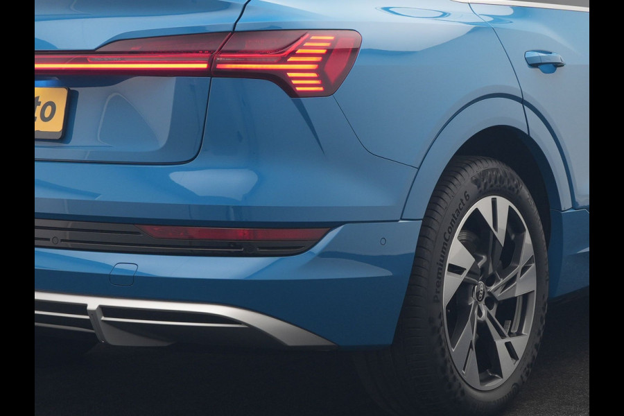 Audi e-tron Sportback 50 Quattro S Line 71 kWh 313pk Dealer O.H. | Luchtvering | Adaptive Cruise | Nachtzicht | Head Up | Camera | Alcantara Sportstoelen Verwarmd | Keyless | 20"L.M | Navigatie | DAB | Virtual Cockpit |