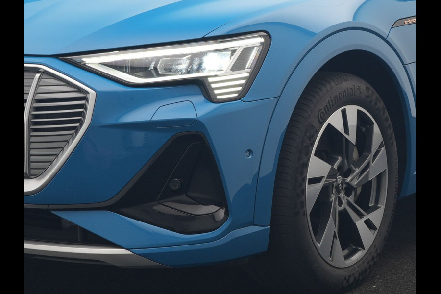 Audi e-tron Sportback 50 Quattro S Line 71 kWh 313pk Dealer O.H. | Luchtvering | Adaptive Cruise | Nachtzicht | Head Up | Camera | Alcantara Sportstoelen Verwarmd | Keyless | 20"L.M | Navigatie | DAB | Virtual Cockpit |