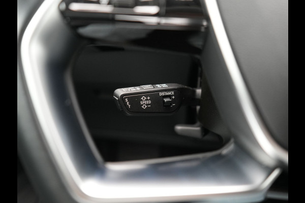 Audi e-tron Sportback 50 Quattro S Line 71 kWh 313pk Dealer O.H. | Luchtvering | Adaptive Cruise | Nachtzicht | Head Up | Camera | Alcantara Sportstoelen Verwarmd | Keyless | 20"L.M | Navigatie | DAB | Virtual Cockpit |