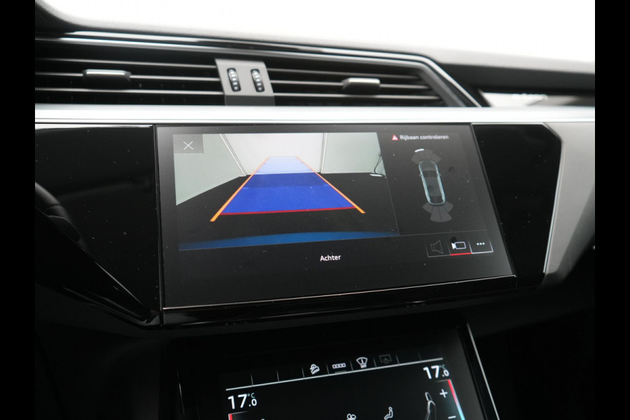 Audi e-tron Sportback 50 Quattro S Line 71 kWh 313pk Dealer O.H. | Luchtvering | Adaptive Cruise | Nachtzicht | Head Up | Camera | Alcantara Sportstoelen Verwarmd | Keyless | 20"L.M | Navigatie | DAB | Virtual Cockpit |