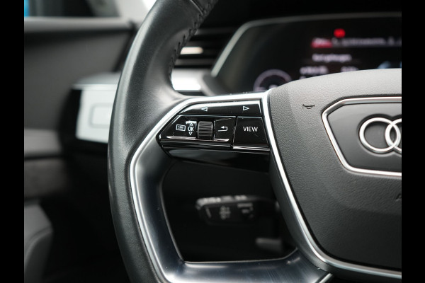Audi e-tron Sportback 50 Quattro S Line 71 kWh 313pk Dealer O.H. | Luchtvering | Adaptive Cruise | Nachtzicht | Head Up | Camera | Alcantara Sportstoelen Verwarmd | Keyless | 20"L.M | Navigatie | DAB | Virtual Cockpit |
