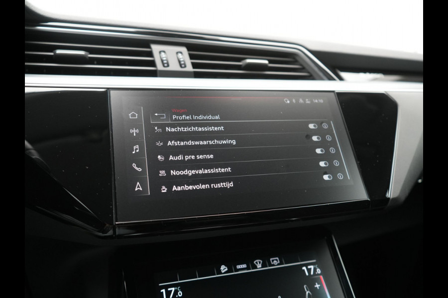 Audi e-tron Sportback 50 Quattro S Line 71 kWh 313pk Dealer O.H. | Luchtvering | Adaptive Cruise | Nachtzicht | Head Up | Camera | Alcantara Sportstoelen Verwarmd | Keyless | 20"L.M | Navigatie | DAB | Virtual Cockpit |
