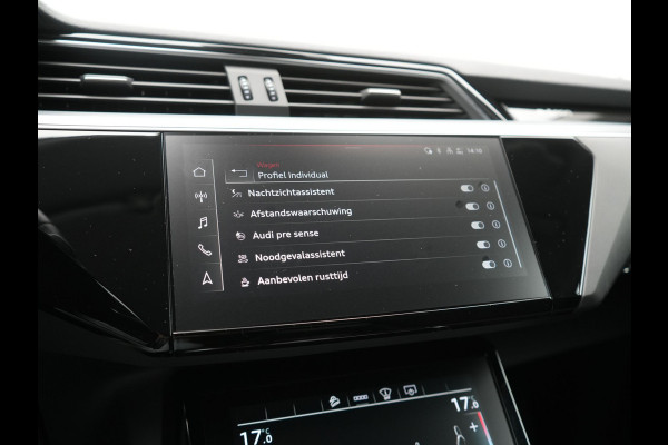 Audi e-tron Sportback 50 Quattro S Line 71 kWh 313pk Dealer O.H. | Luchtvering | Adaptive Cruise | Nachtzicht | Head Up | Camera | Alcantara Sportstoelen Verwarmd | Keyless | 20"L.M | Navigatie | DAB | Virtual Cockpit |