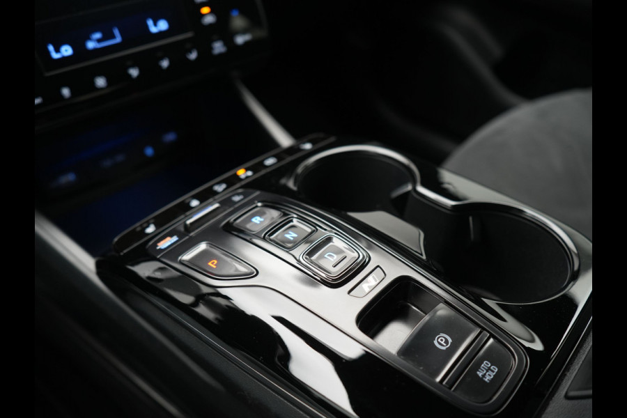 Hyundai Tucson 1.6 T-GDI N Line 4WD PHEV 265pk Dealer O.H. | Adaptive Cruise | Camera | Alcantara Sportstoelen & Stuur Verwarmd | Krell Audio | Apple Carplay | Keyless | Blis | 19"L.M | Navigatie | DAB | Plug In Hybrid |