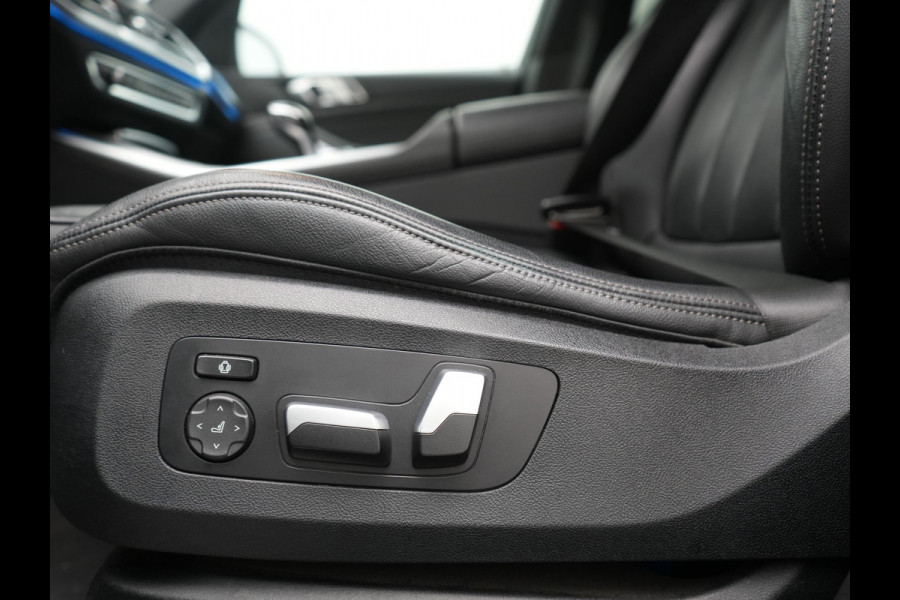 BMW X5 xDrive45e X Line PHEV 395pk Dealer O.H. | Luchtvering | Camera | Adaptief Onderstel | Lederen Sportstoelen Memory | Hifi Audio | Apple Carplay | Sfeerverlichting | Navigatie | DAB | Plug In Hybrid |