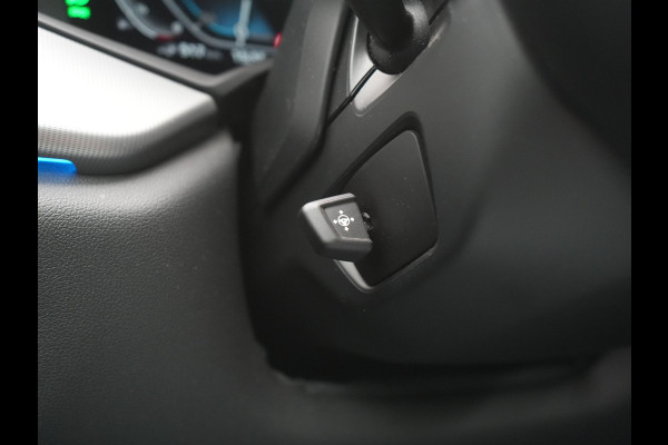 BMW X5 xDrive45e X Line PHEV 395pk Dealer O.H. | Luchtvering | Camera | Adaptief Onderstel | Lederen Sportstoelen Memory | Hifi Audio | Apple Carplay | Sfeerverlichting | Navigatie | DAB | Plug In Hybrid |