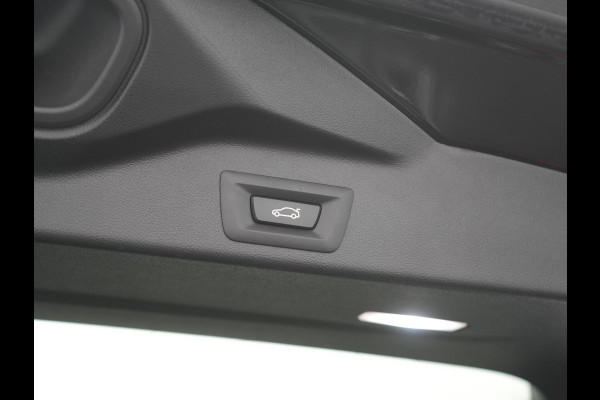 BMW X5 xDrive45e X Line PHEV 395pk Dealer O.H. | Luchtvering | Camera | Adaptief Onderstel | Lederen Sportstoelen Memory | Hifi Audio | Apple Carplay | Sfeerverlichting | Navigatie | DAB | Plug In Hybrid |