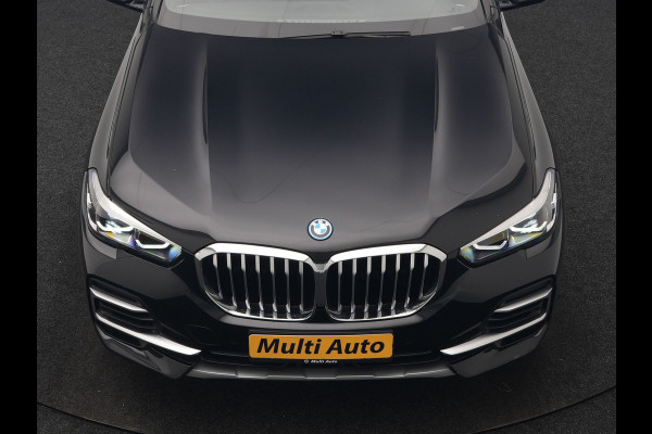 BMW X5 xDrive45e X Line PHEV 395pk Dealer O.H. | Luchtvering | Camera | Adaptief Onderstel | Lederen Sportstoelen Memory | Hifi Audio | Apple Carplay | Sfeerverlichting | Navigatie | DAB | Plug In Hybrid |