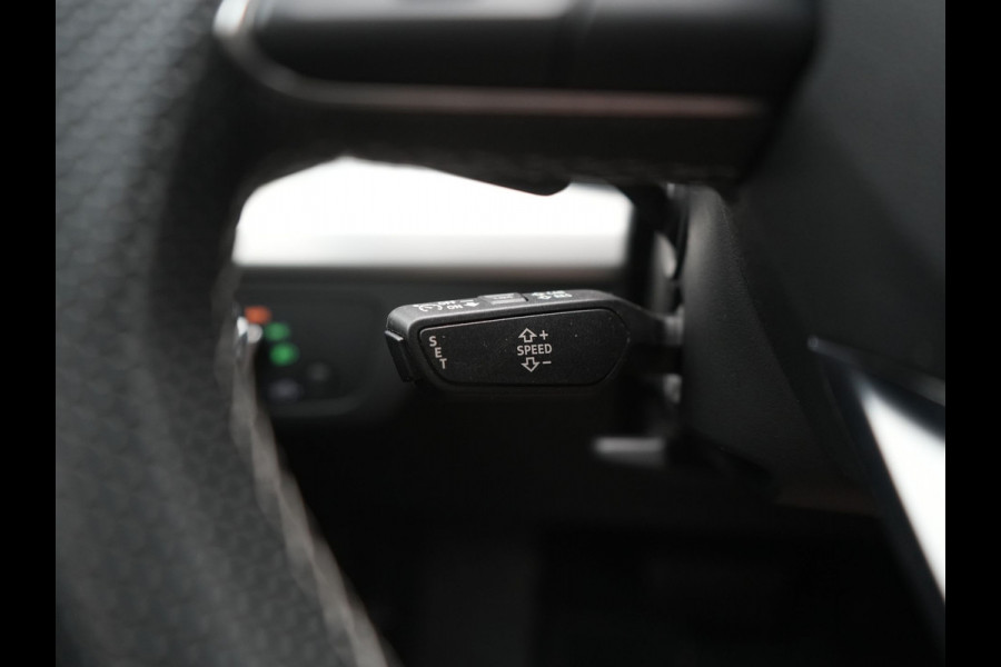 Audi Q5 55 TFSI e 2x S Line PHEV 367pk Dealer O.H. | 360 Camera | Sportstoelen Verwarmd | Sfeerverlichting | 20"L.M | Virtual Cockpit | Cruise Control | Navigatie | DAB | Plug In Hybrid |