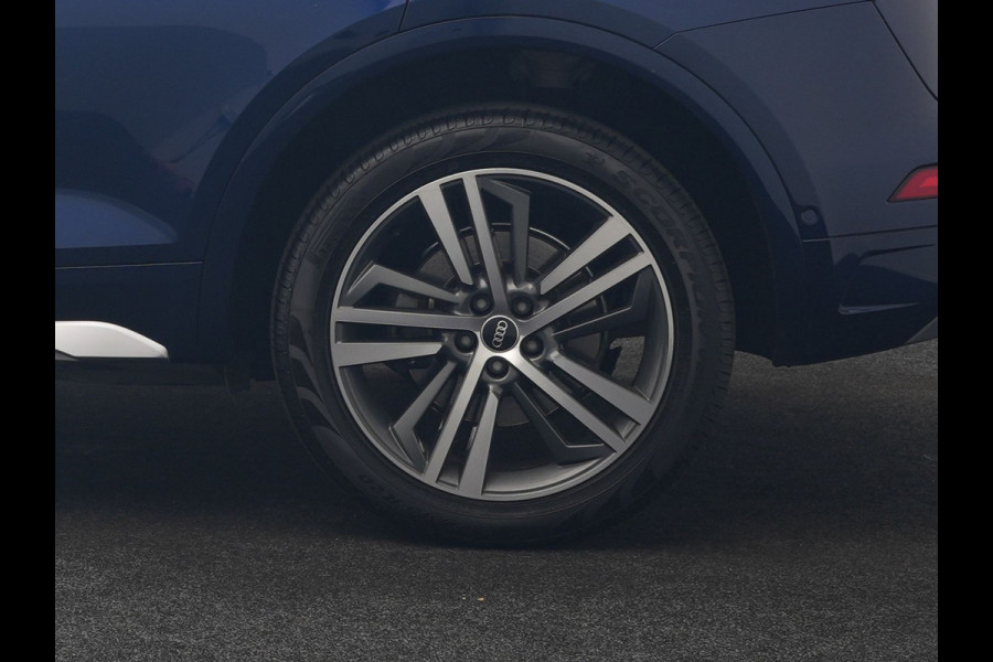 Audi Q5 55 TFSI e 2x S Line PHEV 367pk Dealer O.H. | 360 Camera | Sportstoelen Verwarmd | Sfeerverlichting | 20"L.M | Virtual Cockpit | Cruise Control | Navigatie | DAB | Plug In Hybrid |