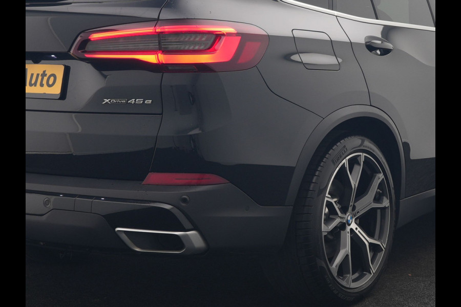 BMW X5 xDrive45e High Executive PHEV 395pk Dealer O.H. | Panodak | Luchtvering | 360 Camera | Adaptief Onderstel | Lederen Sportstoelen Memory & Verwarmd | Sfeerverlichting | Apple Carplay | Navigatie | DAB | Plug In Hybrid |