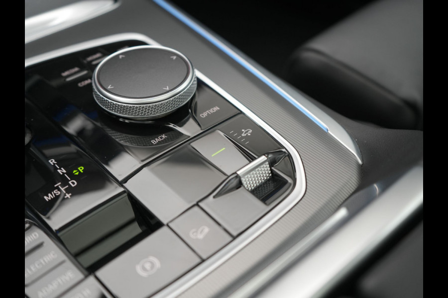 BMW X5 xDrive45e High Executive PHEV 395pk Dealer O.H. | Panodak | Luchtvering | 360 Camera | Adaptief Onderstel | Lederen Sportstoelen Memory & Verwarmd | Sfeerverlichting | Apple Carplay | Navigatie | DAB | Plug In Hybrid |