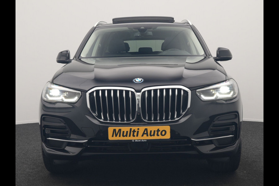 BMW X5 xDrive45e High Executive PHEV 395pk Dealer O.H. | Panodak | Luchtvering | 360 Camera | Adaptief Onderstel | Lederen Sportstoelen Memory & Verwarmd | Sfeerverlichting | Apple Carplay | Navigatie | DAB | Plug In Hybrid |