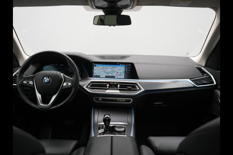 BMW X5 xDrive45e High Executive PHEV 395pk Dealer O.H. | Panodak | Luchtvering | 360 Camera | Adaptief Onderstel | Lederen Sportstoelen Memory & Verwarmd | Sfeerverlichting | Apple Carplay | Navigatie | DAB | Plug In Hybrid |