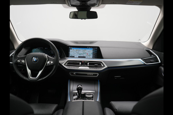 BMW X5 xDrive45e High Executive PHEV 395pk Dealer O.H. | Panodak | Luchtvering | 360 Camera | Adaptief Onderstel | Lederen Sportstoelen Memory & Verwarmd | Sfeerverlichting | Apple Carplay | Navigatie | DAB | Plug In Hybrid |
