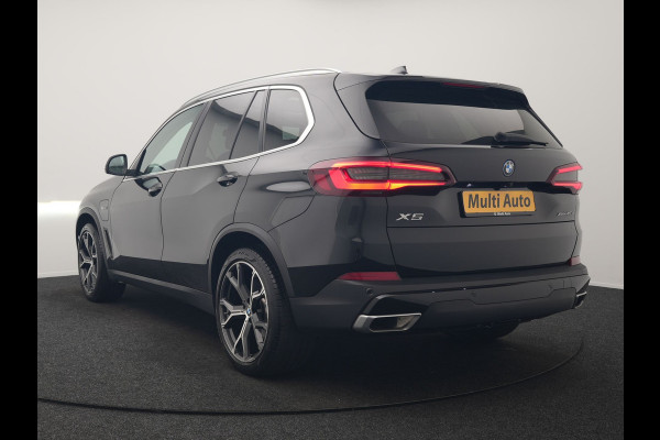 BMW X5 xDrive45e High Executive PHEV 395pk Dealer O.H. | Panodak | Luchtvering | 360 Camera | Adaptief Onderstel | Lederen Sportstoelen Memory & Verwarmd | Sfeerverlichting | Apple Carplay | Navigatie | DAB | Plug In Hybrid |