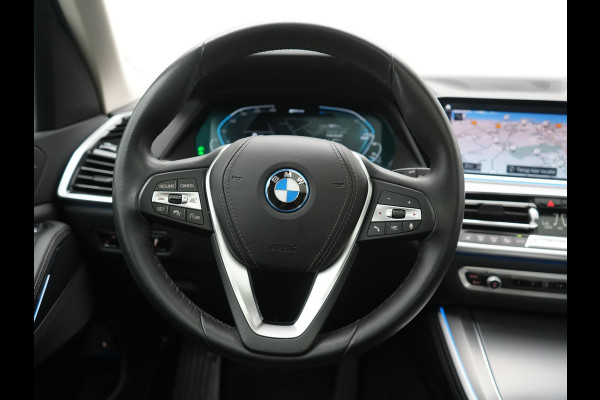 BMW X5 xDrive45e High Executive PHEV 395pk Dealer O.H. | Panodak | Luchtvering | 360 Camera | Adaptief Onderstel | Lederen Sportstoelen Memory & Verwarmd | Sfeerverlichting | Apple Carplay | Navigatie | DAB | Plug In Hybrid |