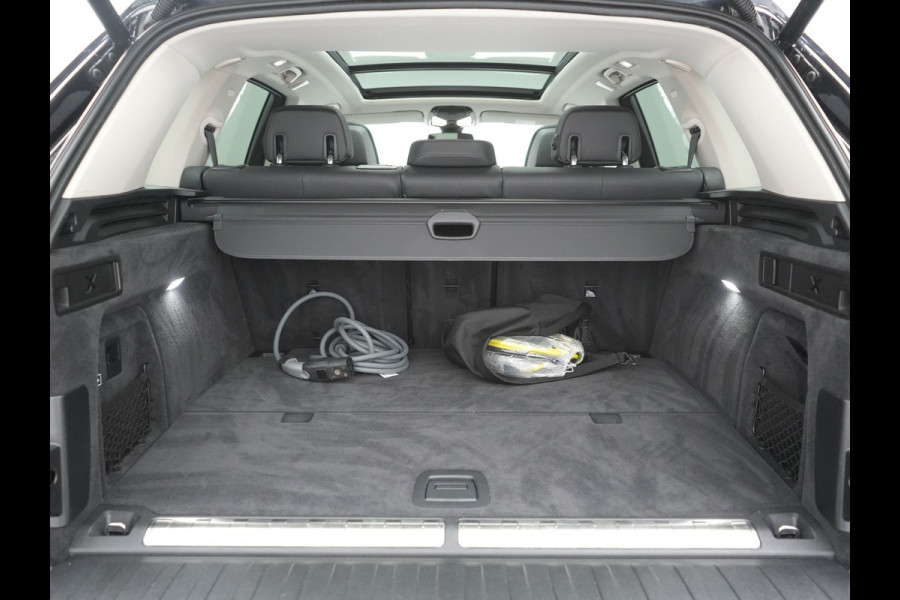 BMW X5 xDrive45e High Executive PHEV 395pk Dealer O.H. | Panodak | Luchtvering | 360 Camera | Adaptief Onderstel | Lederen Sportstoelen Memory & Verwarmd | Sfeerverlichting | Apple Carplay | Navigatie | DAB | Plug In Hybrid |