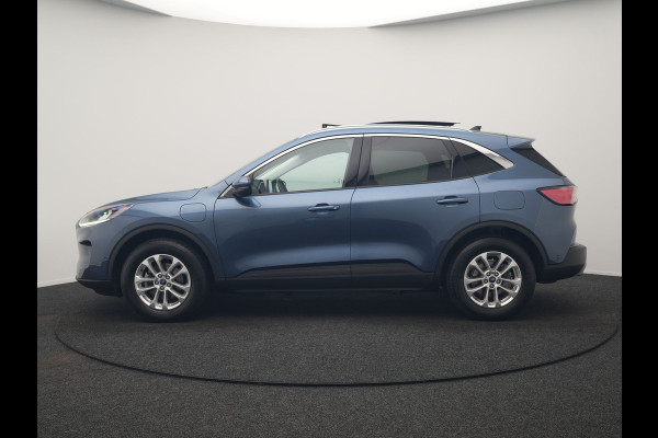 Ford Kuga 2.5 Titanium PHEV 225pk Dealer O.H. | Trekhaak Af Fabriek | Panodak | Adaptive Cruise | 360 Camera | Sportstoelen & Stuur Verwarmd | Keyless | Blis | Apple Carplay | Navigatie | DAB | Plug In Hybrid |