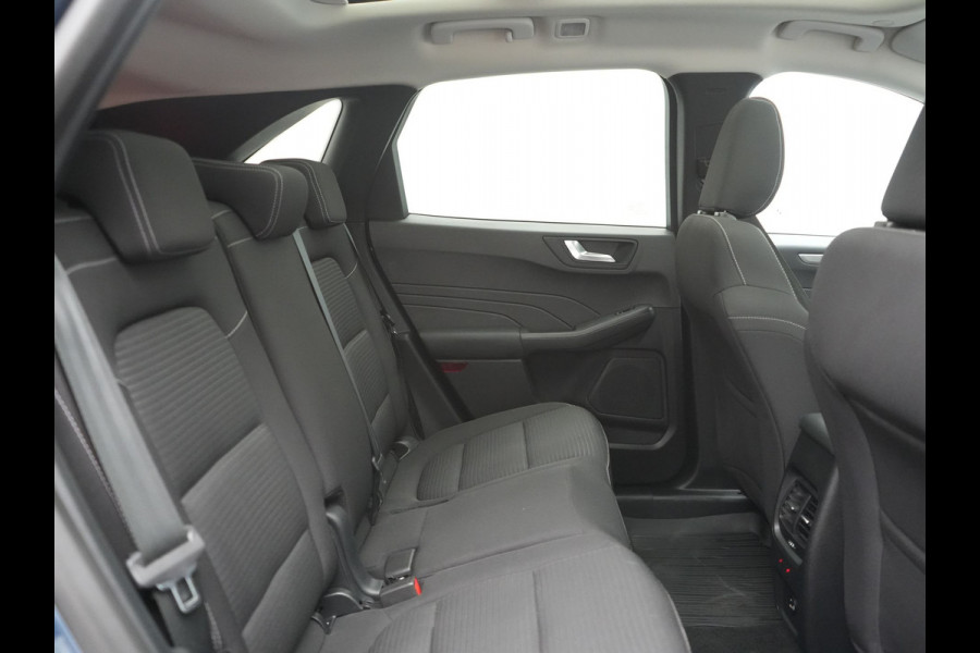Ford Kuga 2.5 Titanium PHEV 225pk Dealer O.H. | Trekhaak Af Fabriek | Panodak | Adaptive Cruise | 360 Camera | Sportstoelen & Stuur Verwarmd | Keyless | Blis | Apple Carplay | Navigatie | DAB | Plug In Hybrid |