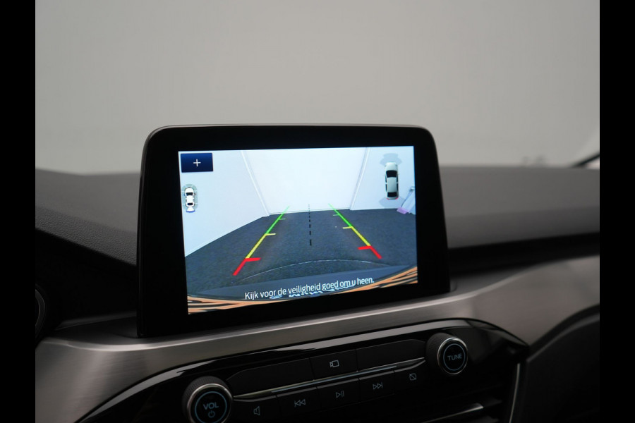 Ford Kuga 2.5 Titanium PHEV 225pk Dealer O.H. | Trekhaak Af Fabriek | Panodak | Adaptive Cruise | 360 Camera | Sportstoelen & Stuur Verwarmd | Keyless | Blis | Apple Carplay | Navigatie | DAB | Plug In Hybrid |