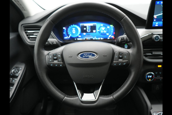 Ford Kuga 2.5 Titanium PHEV 225pk Dealer O.H. | Trekhaak Af Fabriek | Panodak | Adaptive Cruise | 360 Camera | Sportstoelen & Stuur Verwarmd | Keyless | Blis | Apple Carplay | Navigatie | DAB | Plug In Hybrid |