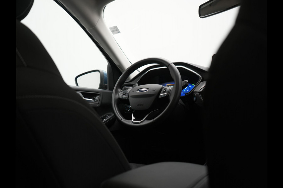 Ford Kuga 2.5 Titanium PHEV 225pk Dealer O.H. | Trekhaak Af Fabriek | Panodak | Adaptive Cruise | 360 Camera | Sportstoelen & Stuur Verwarmd | Keyless | Blis | Apple Carplay | Navigatie | DAB | Plug In Hybrid |