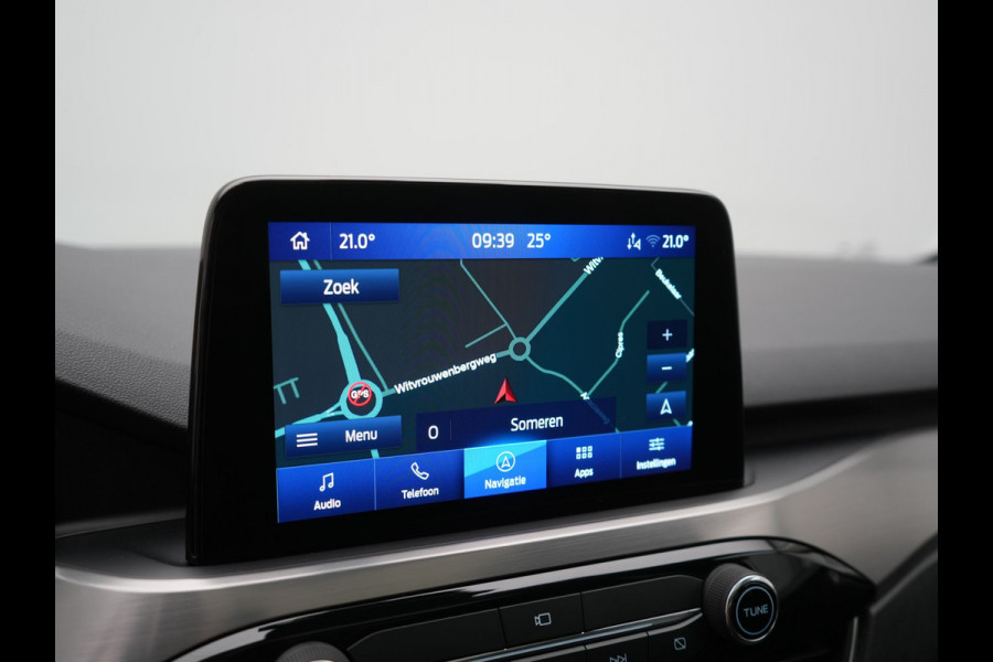 Ford Kuga 2.5 Titanium PHEV 225pk Dealer O.H. | Trekhaak Af Fabriek | Panodak | Adaptive Cruise | 360 Camera | Sportstoelen & Stuur Verwarmd | Keyless | Blis | Apple Carplay | Navigatie | DAB | Plug In Hybrid |