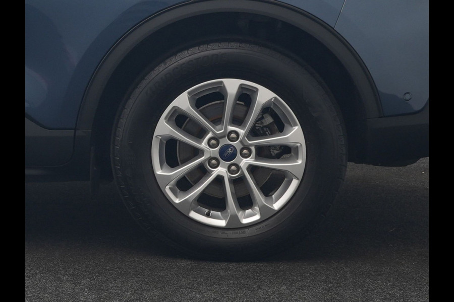 Ford Kuga 2.5 Titanium PHEV 225pk Dealer O.H. | Trekhaak Af Fabriek | Panodak | Adaptive Cruise | 360 Camera | Sportstoelen & Stuur Verwarmd | Keyless | Blis | Apple Carplay | Navigatie | DAB | Plug In Hybrid |