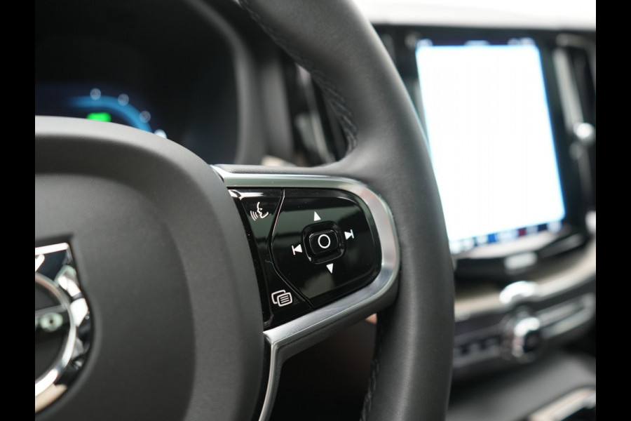 Volvo XC60 T6 AWD Plus Bright PHEV 350pk LONG RANGE Dealer O.H | Panodak | Adaptive Cruise | Tailored Wood  Sportstoelen Memory & Verwarmd | Blis | Keyless | Apple Carplay | Google Assistant | Pilot Assist | Navigatie | Virtual | DAB | 21"L.M | Plug In Hybrid |