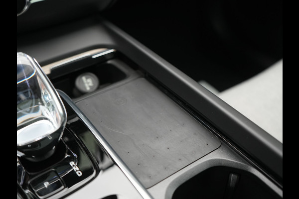 Volvo XC60 T6 AWD Plus Bright PHEV 350pk LONG RANGE Dealer O.H | Panodak | Adaptive Cruise | Tailored Wood  Sportstoelen Memory & Verwarmd | Blis | Keyless | Apple Carplay | Google Assistant | Pilot Assist | Navigatie | Virtual | DAB | 21"L.M | Plug In Hybrid |