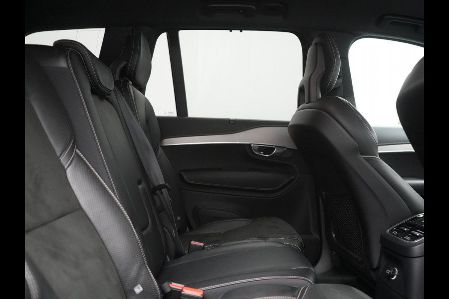 Volvo XC90 T8 Twin Engine AWD R-Design 7 Persoons PHEV 392pk Dealer O.H | Trekhaak Af Fabriek | Adaptive Cruise | Harman / Kardon | Lederen Sportstoelen Memory & Verwarmd | Apple Carplay | Navigatie | Virtual | DAB | 20"L.M | Plug In Hybrid |