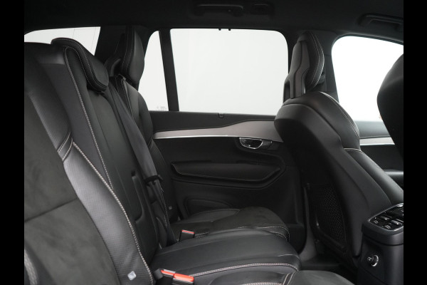 Volvo XC90 T8 Twin Engine AWD R-Design 7 Persoons PHEV 392pk Dealer O.H | Trekhaak Af Fabriek | Adaptive Cruise | Harman / Kardon | Lederen Sportstoelen Memory & Verwarmd | Apple Carplay | Navigatie | Virtual | DAB | 20"L.M | Plug In Hybrid |
