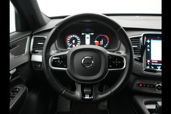 Volvo XC90 T8 Twin Engine AWD R-Design 7 Persoons PHEV 392pk Dealer O.H | Trekhaak Af Fabriek | Adaptive Cruise | Harman / Kardon | Lederen Sportstoelen Memory & Verwarmd | Apple Carplay | Navigatie | Virtual | DAB | 20"L.M | Plug In Hybrid |