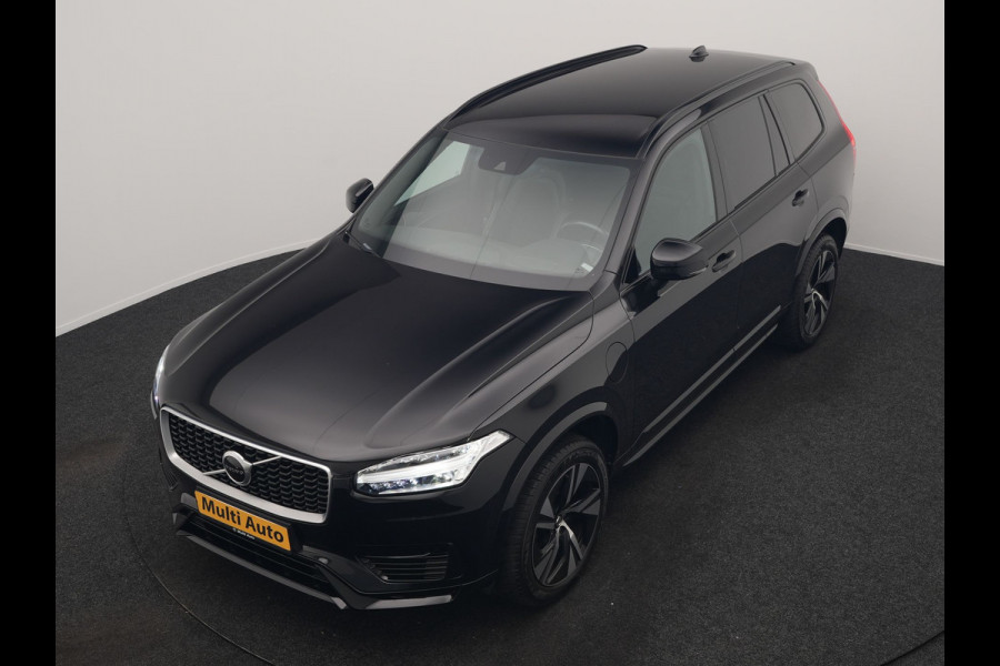 Volvo XC90 T8 Twin Engine AWD R-Design 7 Persoons PHEV 392pk Dealer O.H | Trekhaak Af Fabriek | Adaptive Cruise | Harman / Kardon | Lederen Sportstoelen Memory & Verwarmd | Apple Carplay | Navigatie | Virtual | DAB | 20"L.M | Plug In Hybrid |