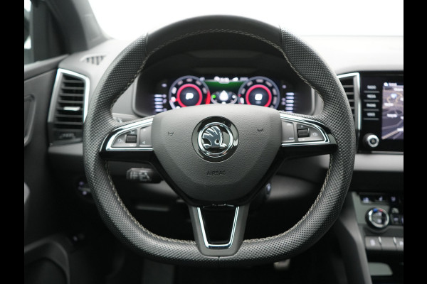 Škoda Karoq 1.5 TSI ACT Sportline DSG 150pk Dealer O.H | Panodak | Adaptive Cruise | Camera | RS Sportstoelen Verwarmd | Blis | Keyless | Apple Carplay | Black Optic | Virtual | Navigatie | DAB | 18"L.M |