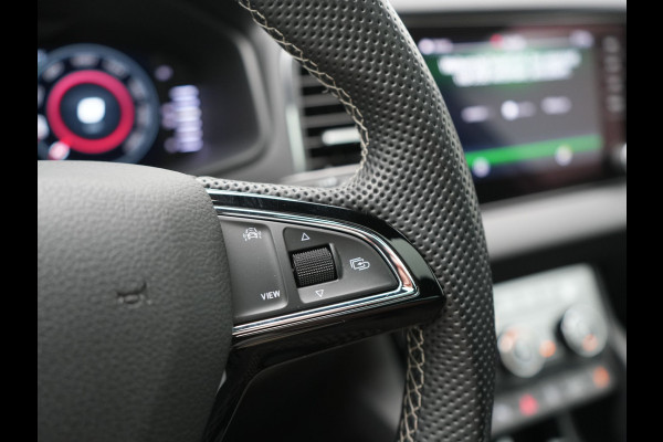 Škoda Karoq 1.5 TSI ACT Sportline DSG 150pk Dealer O.H | Panodak | Adaptive Cruise | Camera | RS Sportstoelen Verwarmd | Blis | Keyless | Apple Carplay | Black Optic | Virtual | Navigatie | DAB | 18"L.M |