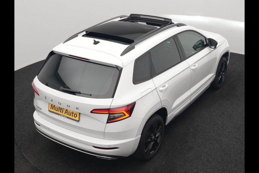 Škoda Karoq 1.5 TSI ACT Sportline DSG 150pk Dealer O.H | Panodak | Adaptive Cruise | Camera | RS Sportstoelen Verwarmd | Blis | Keyless | Apple Carplay | Black Optic | Virtual | Navigatie | DAB | 18"L.M |